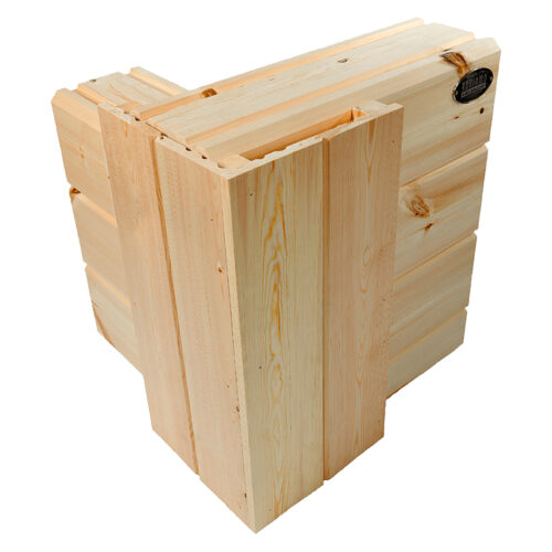 Log corner type: Short cross corner joint with cladding boards